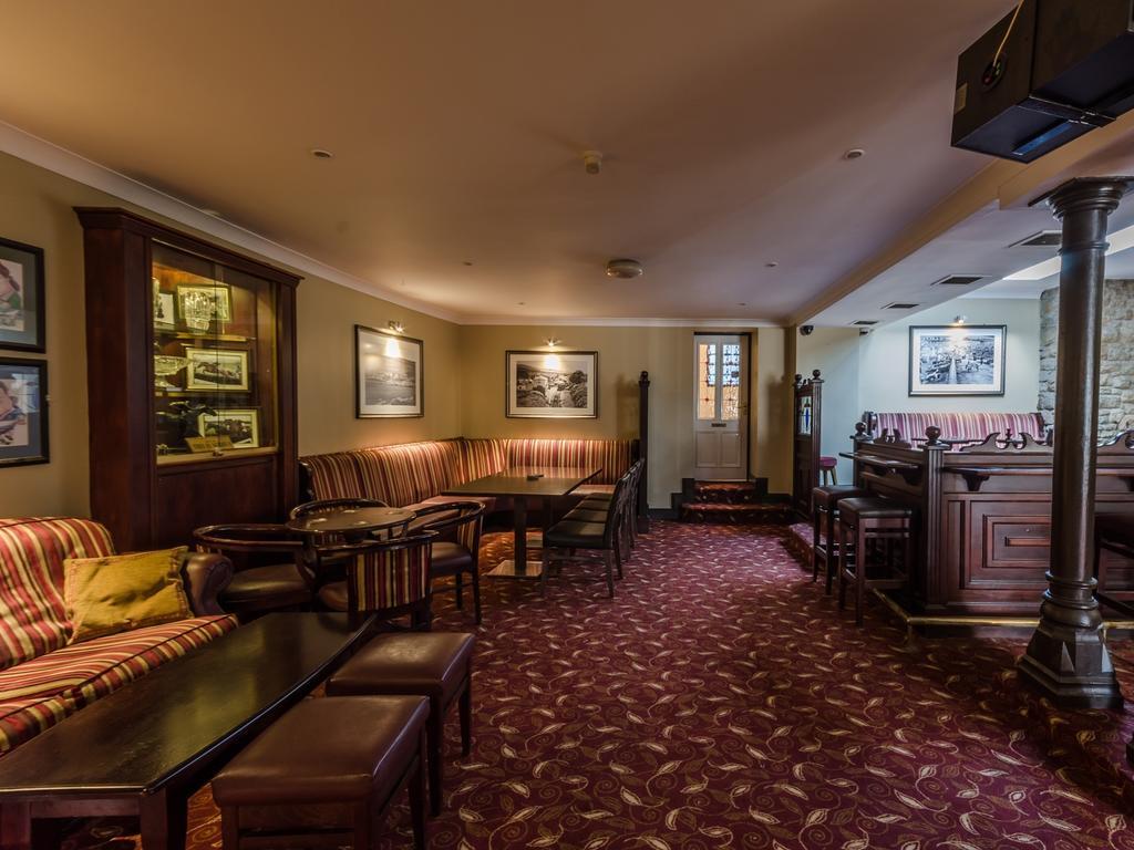 Meath Arms Country Inn Aughrim Exterior foto